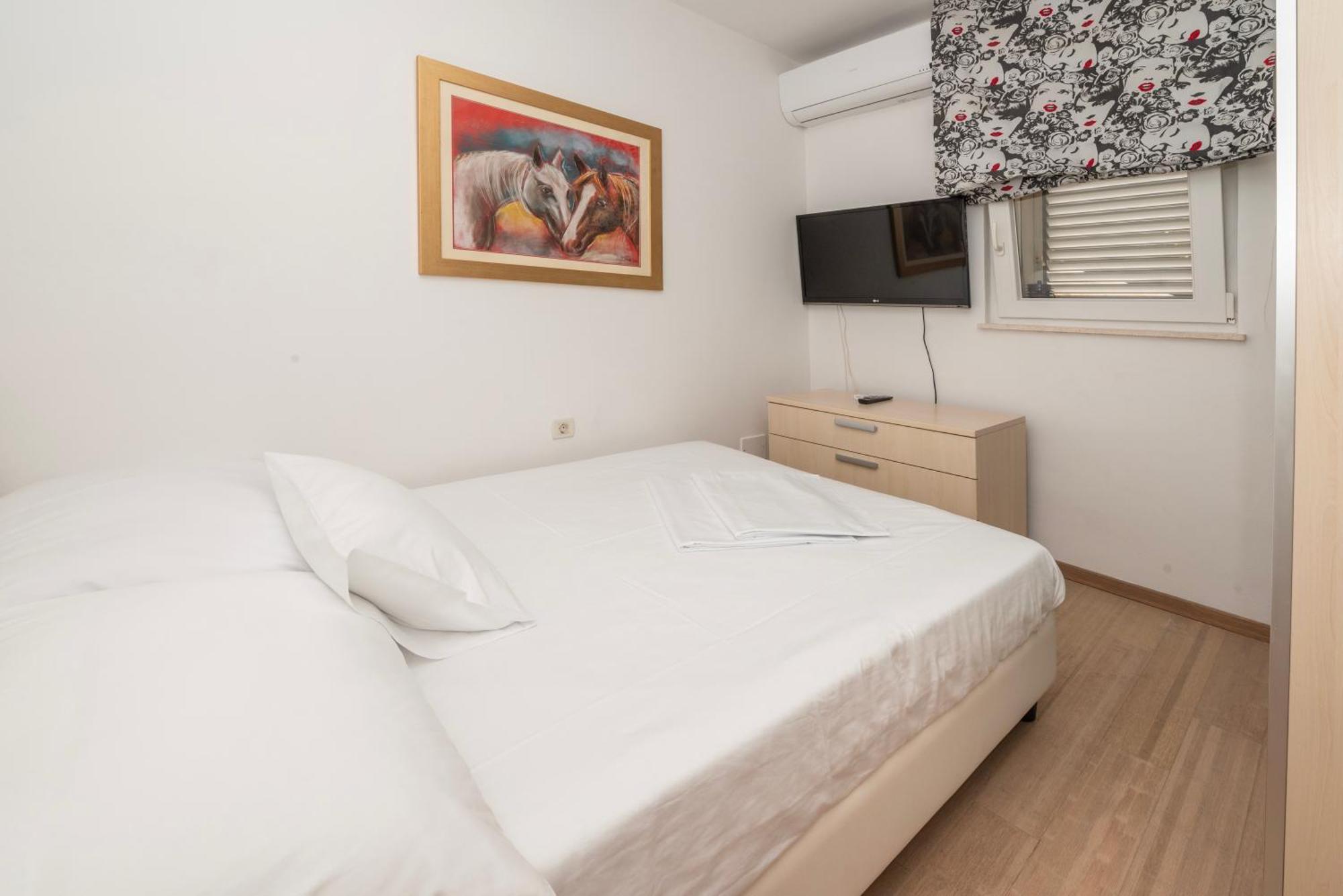 Lavanda Residence With Heated Pool Trogir Split Donji Okrug  Zewnętrze zdjęcie
