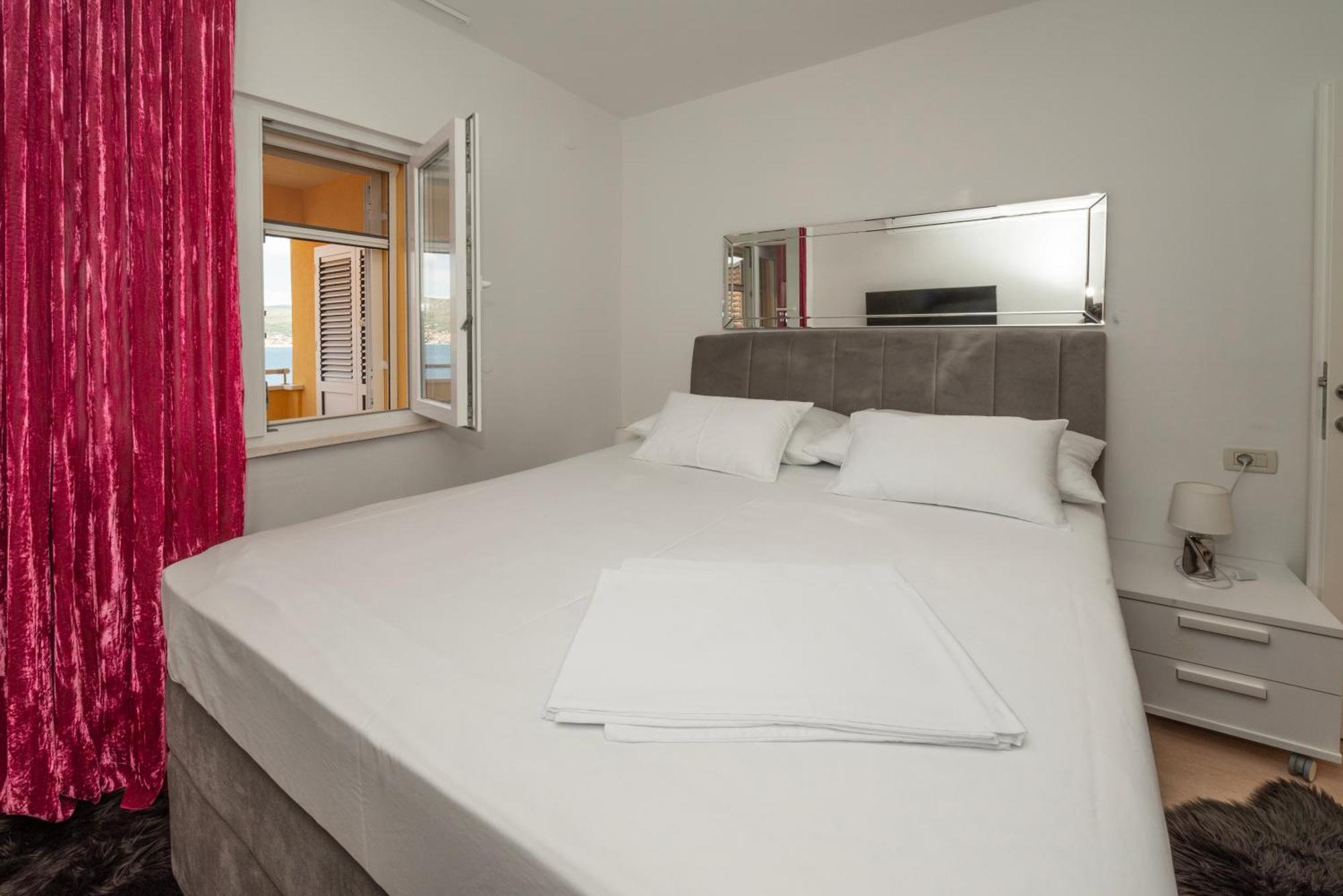 Lavanda Residence With Heated Pool Trogir Split Donji Okrug  Zewnętrze zdjęcie