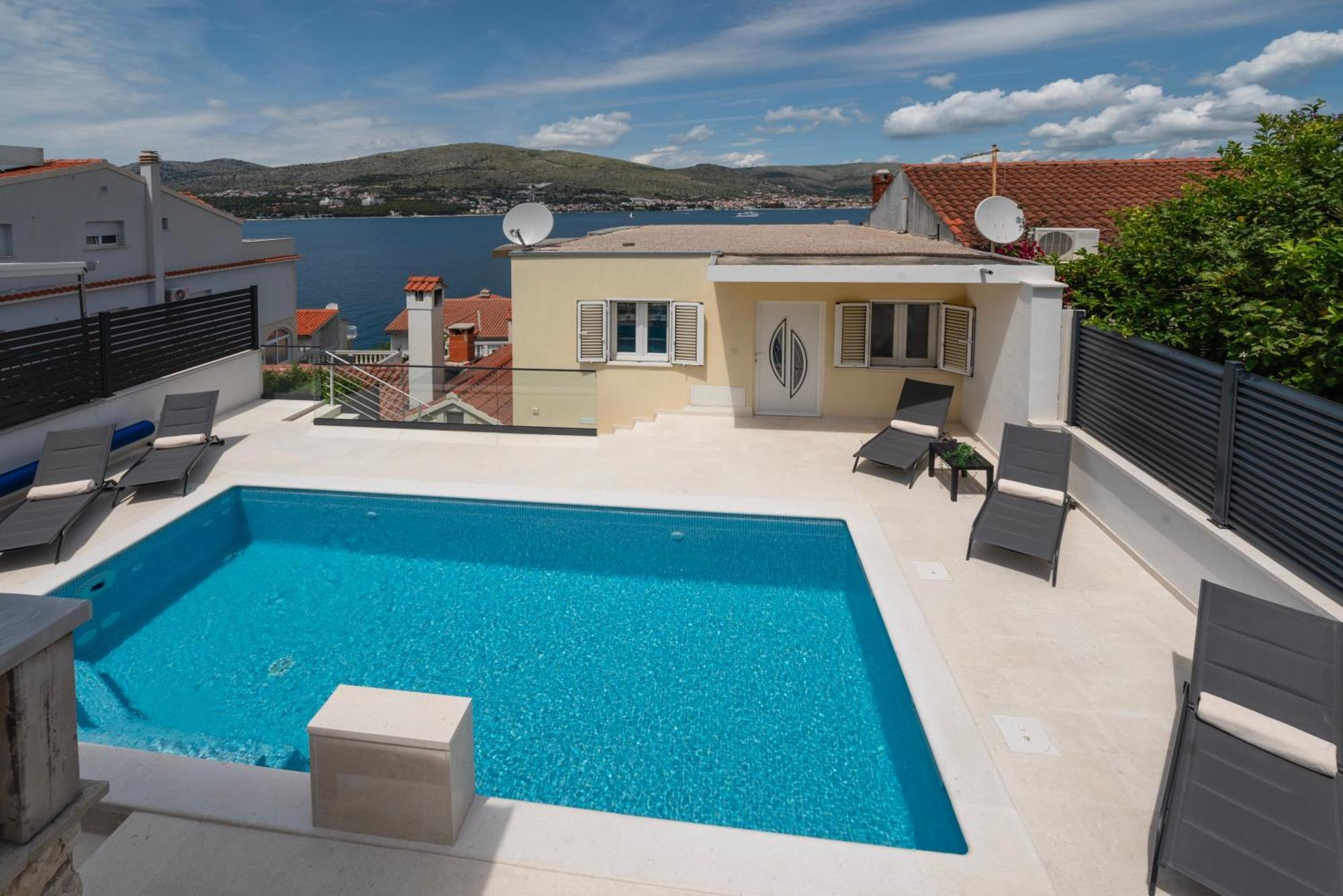 Lavanda Residence With Heated Pool Trogir Split Donji Okrug  Zewnętrze zdjęcie